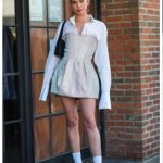Vestido Sobre Camisa: O Truque de Styling que Domina o Street Style em 2025
