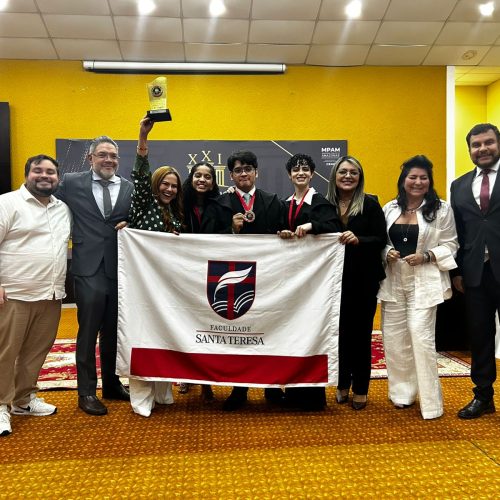 Faculdade Santa Teresa conquista 1º lugar no XXI Júri Simulado do Ministério Público