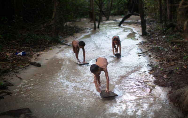 Dragagens em rios da Amazônia podem ser realizadas sem licenciamento, segundo nova lei