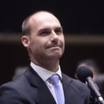 Eduardo Bolsonaro é sentenciado a mais de quatro anos de prisão pelo STF; entenda os próximos passos
