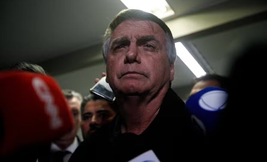 Controvérsia nas Redes: Hashtags sobre Bolsonaro e suposto plano contra Lula dominam a internet nesta terça-feira. Saiba mais!
